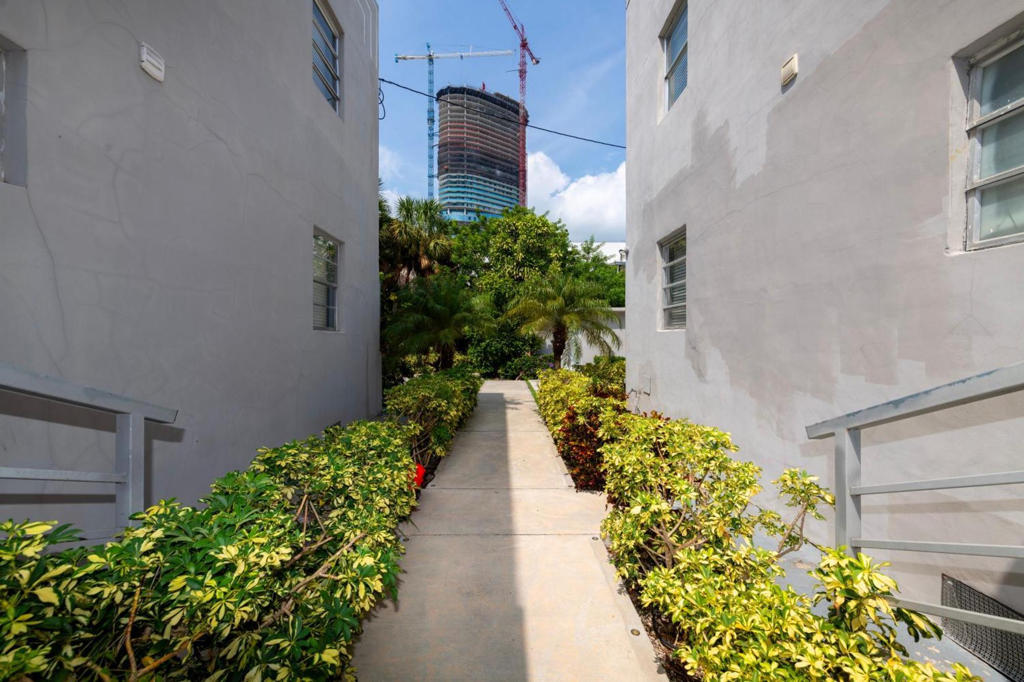 Sunny Days Apartments Miami Beach Exterior foto