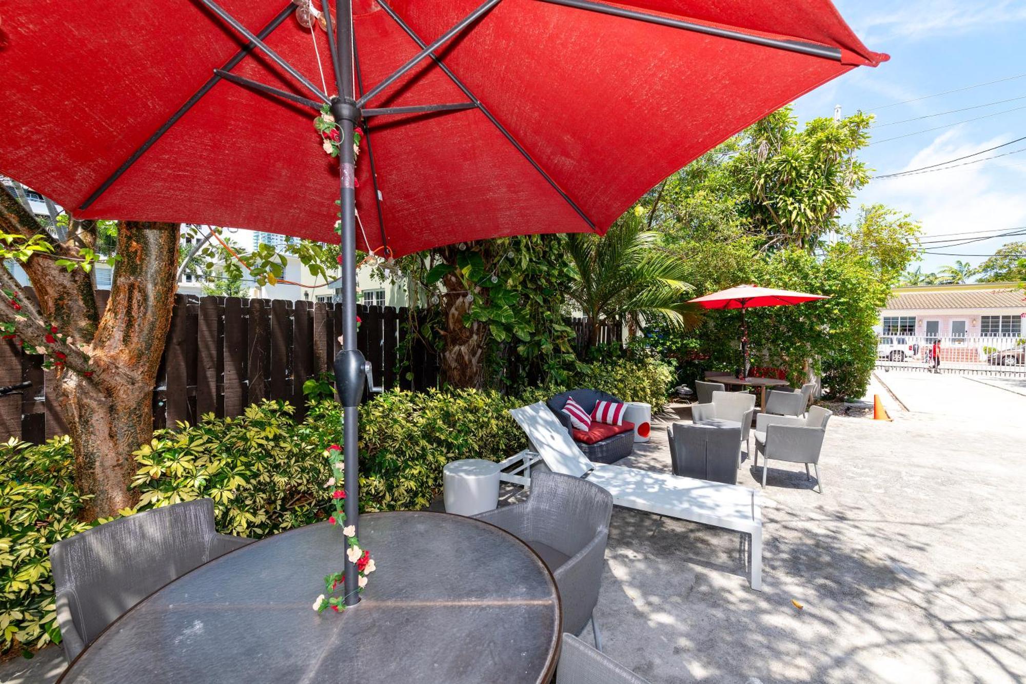 Sunny Days Apartments Miami Beach Exterior foto